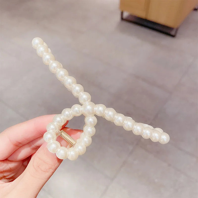 Pearl Claw Geometric Hairpins For Girls